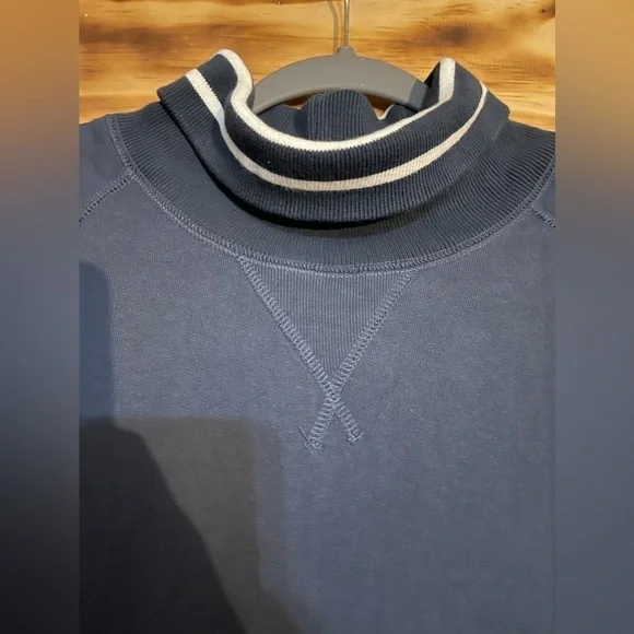 Todd Snyder Todd Snyder + Champion Tipped Turtleneck Sweatshirt in Navy SZ Lg - Picture 2 of 6